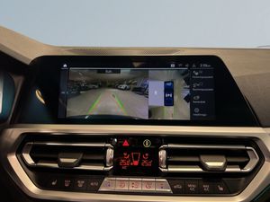 BMW 330 bild 15