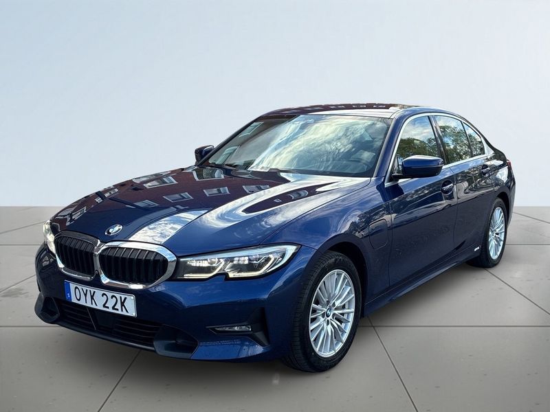 BMW 330 bild 16