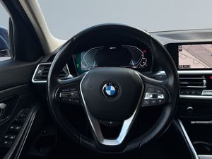 BMW 330 bild 9