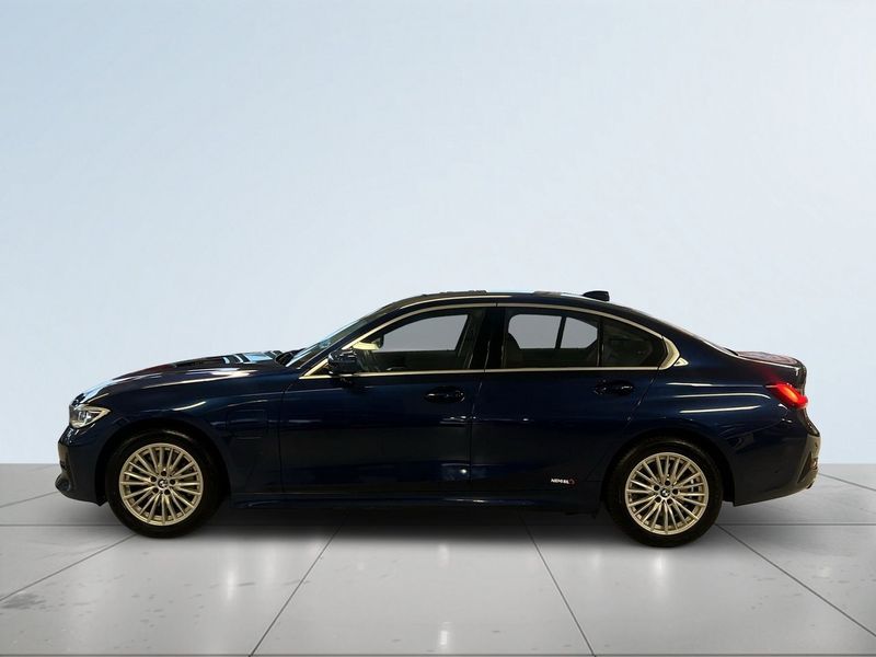 BMW 330 bild 4