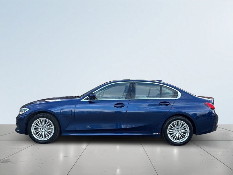 BMW 330 bild 4