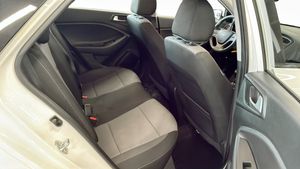 Hyundai i20 bild 5