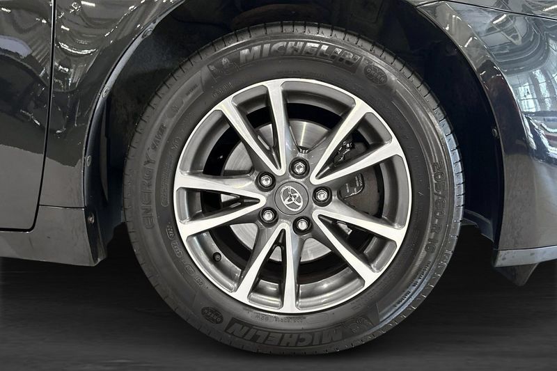 Toyota Avensis bild 17