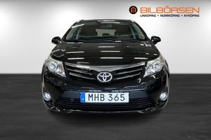 Toyota Avensis bild 2