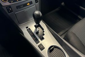 Toyota Avensis bild 12