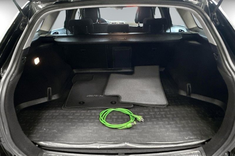 Toyota Avensis bild 14