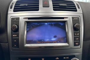 Toyota Avensis bild 13