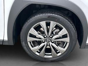 Lexus UX bild 33