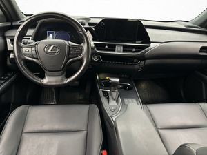 Lexus UX bild 13