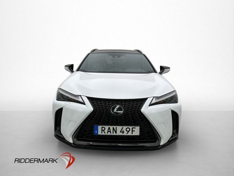 Lexus UX bild 2