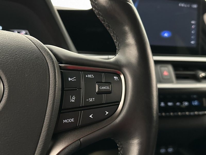 Lexus UX bild 19
