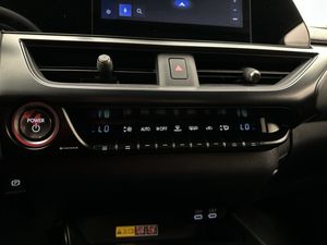 Lexus UX bild 25