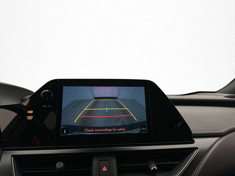 Lexus UX bild 22