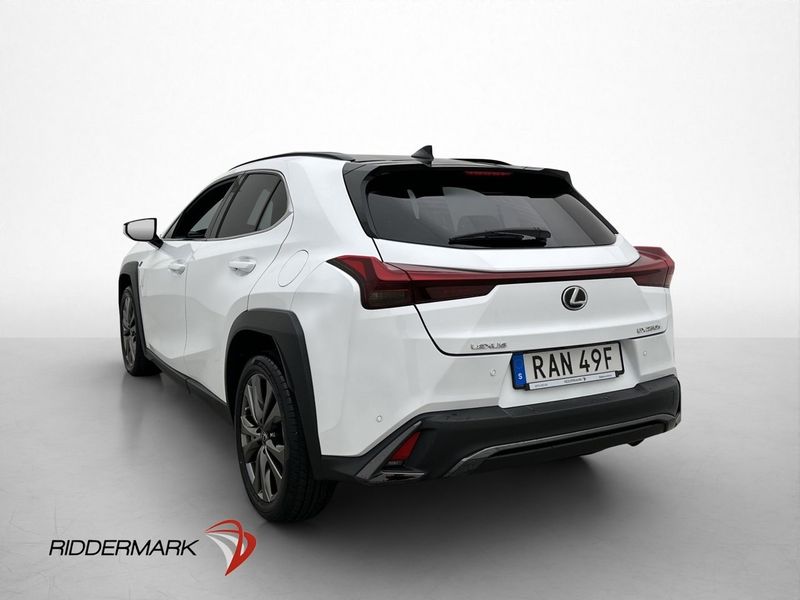 Lexus UX bild 5