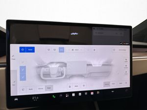 Tesla Model X bild 20