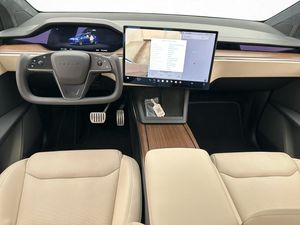 Tesla Model X bild 15