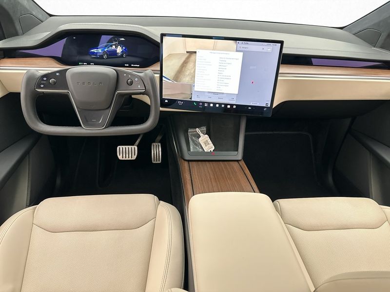Tesla Model X bild 15