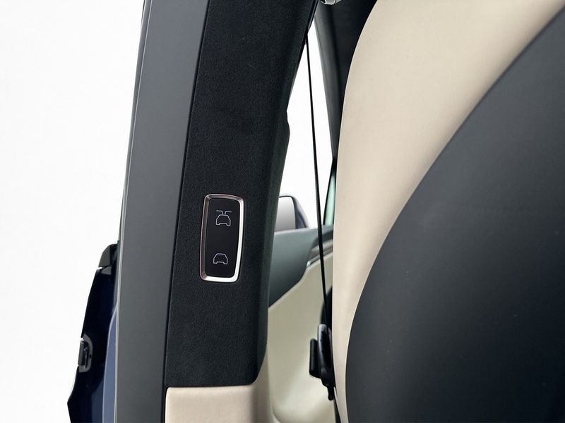 Tesla Model X bild 37