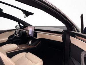 Tesla Model X bild 34