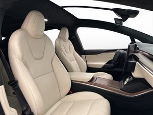 Tesla Model X bild 32