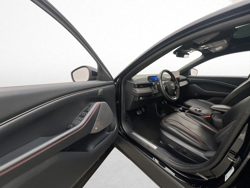 Ford Mustang Mach-E bild 13