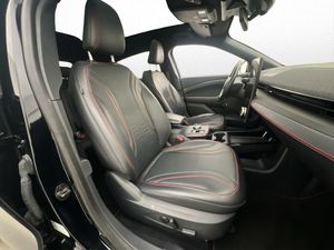 Ford Mustang Mach-E bild 28