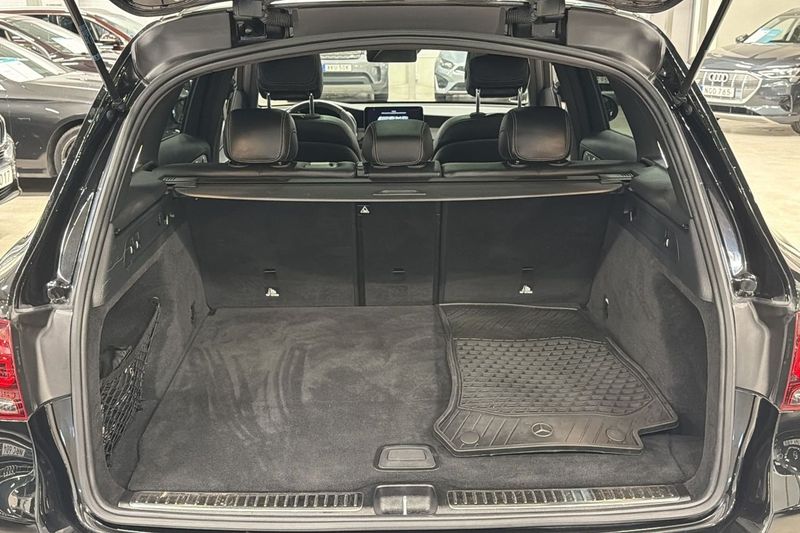 Mercedes GLC63 AMG bild 24