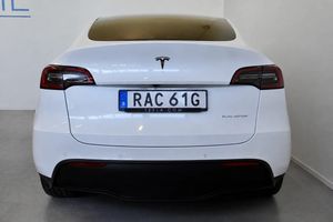 Tesla Model Y bild 8