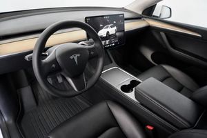 Tesla Model Y bild 11