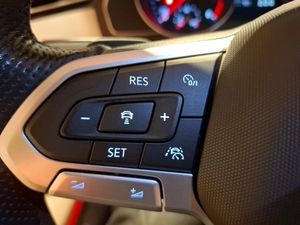 Volkswagen Passat bild 8