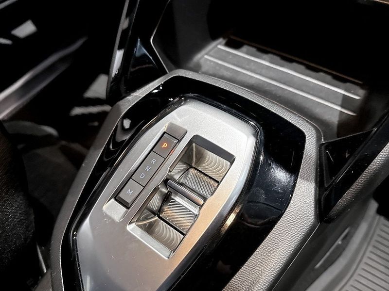 Peugeot 208 bild 10