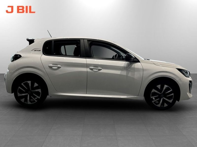 Peugeot 208 bild 13