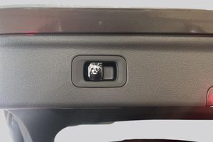 Mercedes EQE43 SUV bild 16