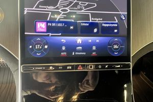 Mercedes EQE43 SUV bild 13