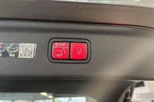 Mercedes EQE43 SUV bild 15