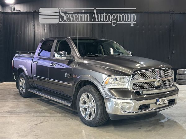 RAM 1500 Dubbelhytt 5.7 V8 HEMI 4x4 (395hk) LARAMIE - 2018
