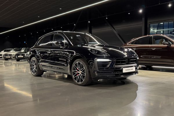 Porsche Macan GTS 18-vägs/Adaptiv farthållare/Värmare /Drag /GTS-interiör - 2022