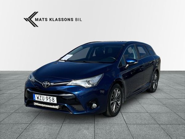 Toyota Avensis 1.8 Kombi Automat, MV, Drag, Ledramp - 2016