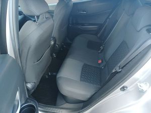 Toyota C-HR bild 7