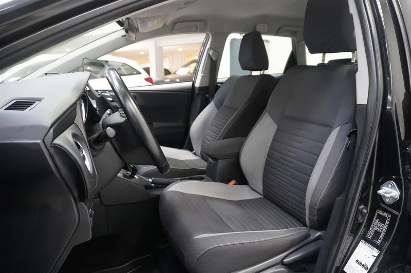 Toyota Auris bild 5
