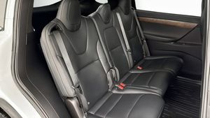 Tesla Model X bild 5