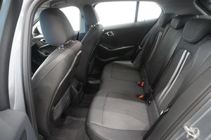 BMW 118 bild 8