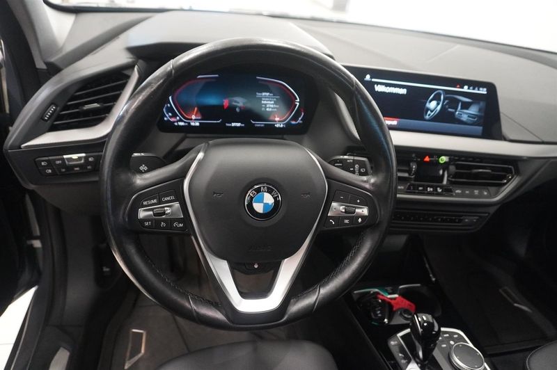 BMW 118 bild 10