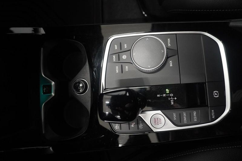 BMW 118 bild 12