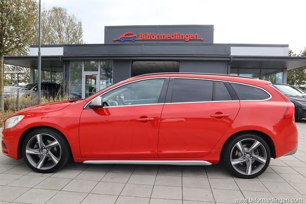 Volvo V60 T5 240hk R-Design Automat Svensksåld - 2011