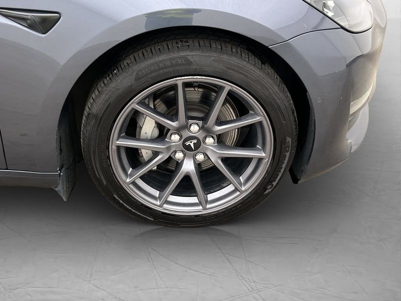 Tesla Model 3 bild 31