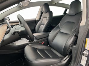 Tesla Model 3 bild 14