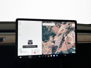 Tesla Model 3 bild 20