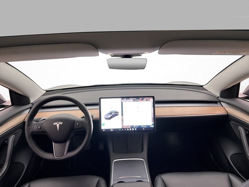 Tesla Model 3 bild 15
