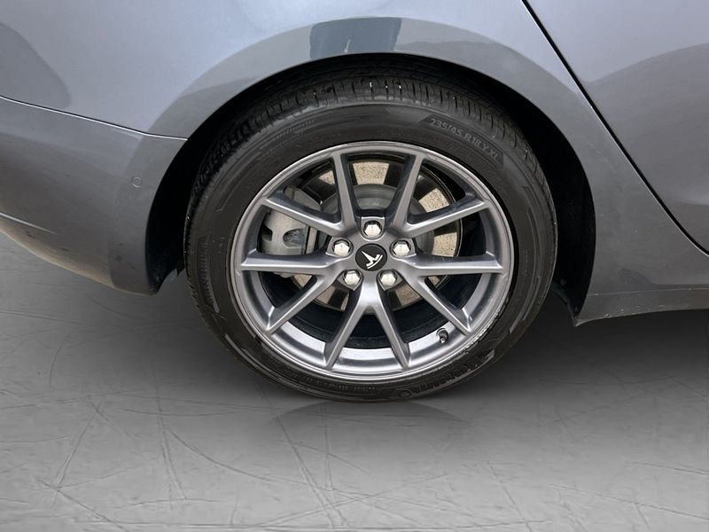 Tesla Model 3 bild 30
